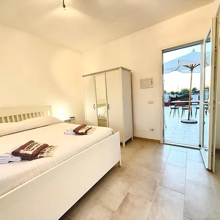 Grazia Mola di Bari